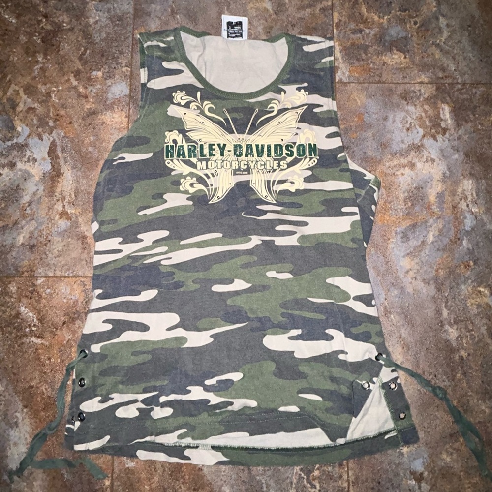 2006 Harley-Davidson camo tank